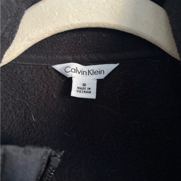 Calvin Klein Men's Black Performance Jacket - Picture 2 of 3